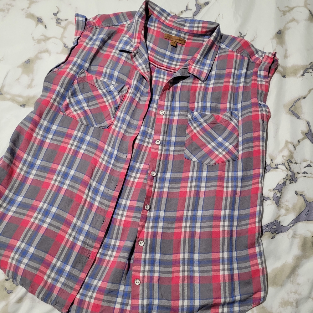 Jachs Girlfriend Women's Plaid Sleeveless Shirt. Size XL